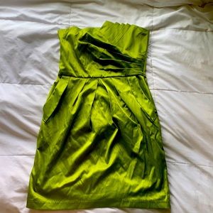 Green strapless cocktail/homecoming dress.